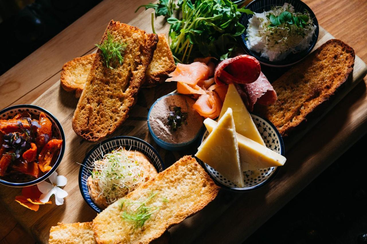 호텔 에티코 엣 마운트 빅토리아 매너 외부 사진